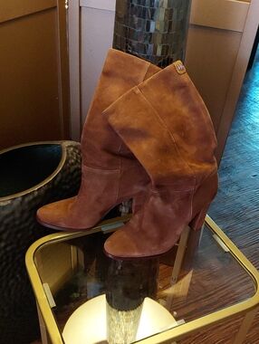 NWOT Lauren Ralph Lauren Women's Brown Suede Mid-Calf Boots